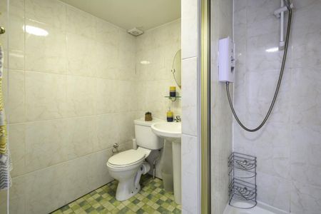 1 bedroom flat to rent - Photo 5