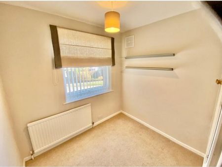 Knightsway, Leeds - Photo 5