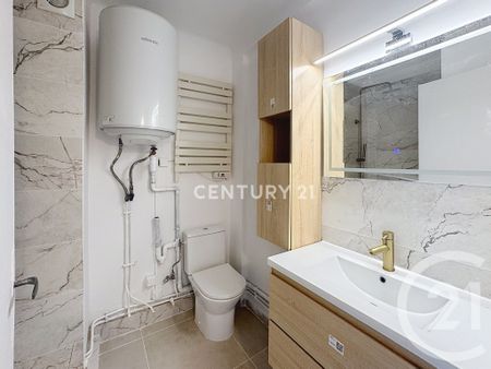 Location Appartement 1 pièce 26m² CARNOUX EN PROVENCE 13470 - Photo 4