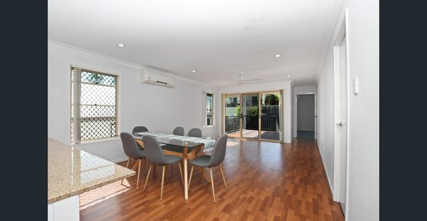 Welcome to Your Dream Home in Springfield Lakes! - Photo 1