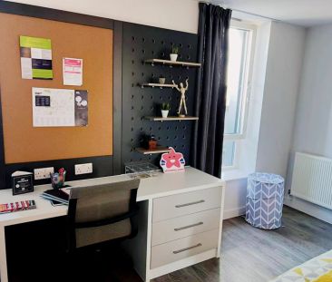 Platinum Studio - Photo 2