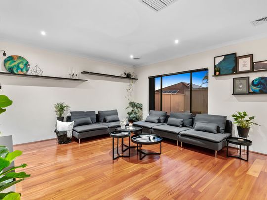 Gorgeous Family Home in Baldivis - Photo 1