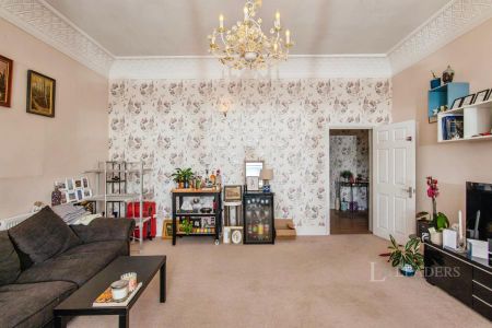 3 bedroom apartment to rent Elmfield Gardens, Battenhall, Worcester, WR5 - Photo 3