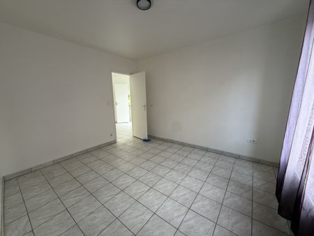 Appartement de type 2 de 39m2 , secteur St Rémy, petite monopropriété calme, disponible de suite - Photo 5