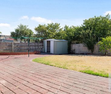 Comfortable Family Home in a Quiet Location - Photo 4