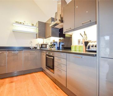 2 bedroom semi-detached house to rent - Photo 3