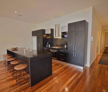 FULLY FURNISHED - UNAVAILABLE UNTIL DECEMBER 2019 - Photo 6