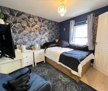 Ludworth Close, Cheshire, Greater Manchester, SK14 3GW - Photo 3