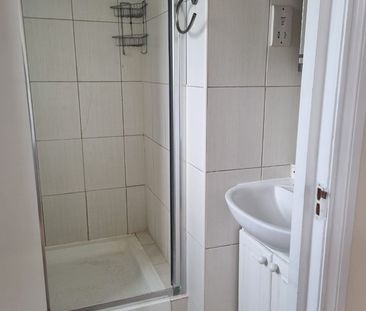 Studio Flat, Sunny Gardens Parade, NW4 - Photo 6