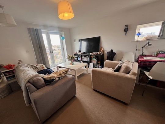1a Elmira Way, SALFORD - Photo 1