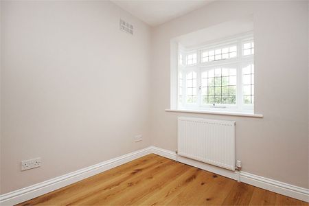 4 Bedroom House -Semi-Detached to rent - Photo 4