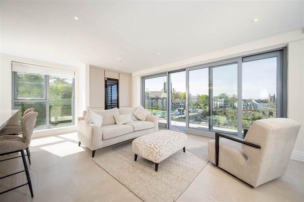 12 Priory Gate, Holywood, BT18 0FF - Photo 1