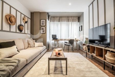 5 room luxury Flat for rent in Madrid, Community of Madrid - Photo 4