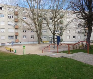 Location - Appartement T3 - 62 m² - Montbéliard - Photo 4