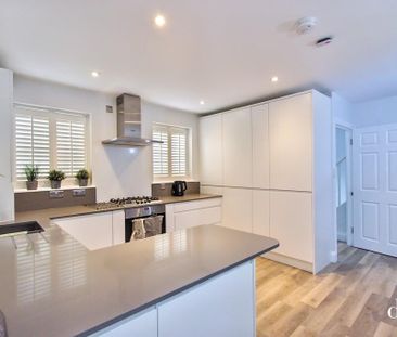 2 bedroom end of terrace house to rent - Photo 4