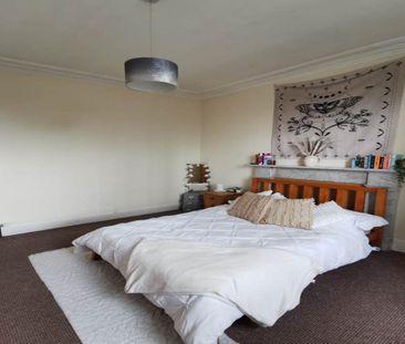 5 bedroom semi-detached house to rent - Photo 5