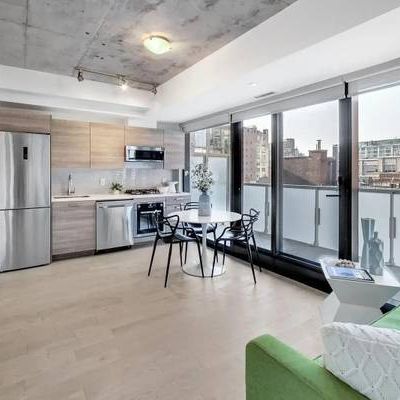 1-Bedroom Loft Available in the Heart of Downtown At King & Spadina Av - Photo 3