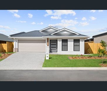 Charming 2-Bedroom Duplex - Photo 3