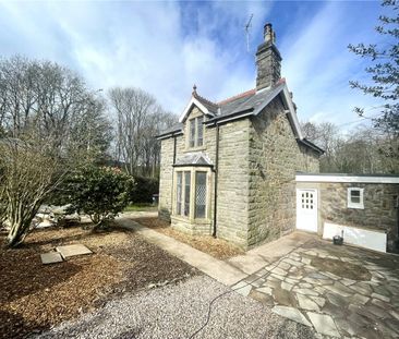 A charming, extensively refurbished two bedroom stone cottage locat... - Photo 3