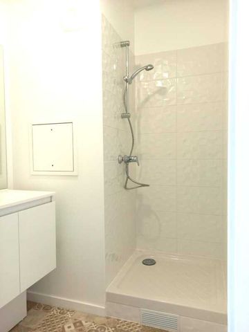 Location Appartement 5 pièces 91m² MELUN 77000 - Photo 2