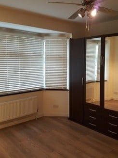 4 Bed Terraced House, Yoxley Drive, IG2 - Photo 3