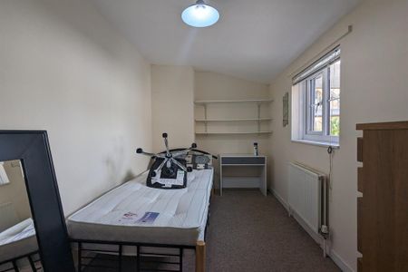 5 bedroom terraced house to rent - Photo 5