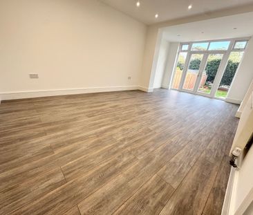 Mavis Road, Bournemouth - Photo 1