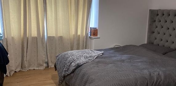 Room in a Shared House, Portland Terrace, IG1 - Photo 2