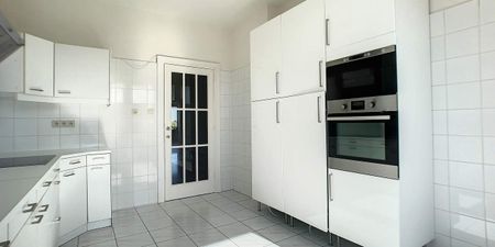 Appartement te huur in Liège voor € 970 met 1 slaapkamer - Foto 4
