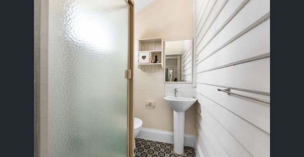 Charming home in prime location - Photo 1