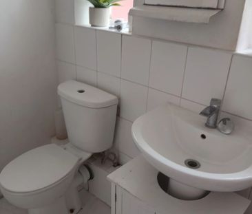 Room in a Shared Flat, Townmead Road, SW6 - Photo 6