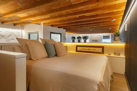 Carrer d'Aragó, Barcelona, Catalonia 08009 - Photo 5