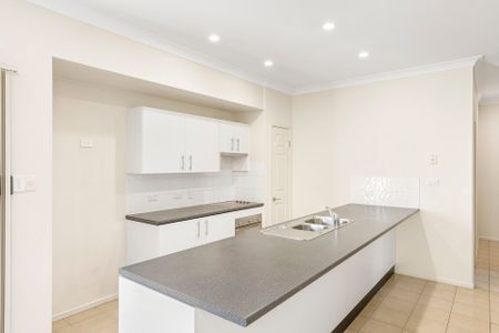 28 Premier Street, - Photo 3