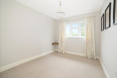 2 bedroom cottage to rent - Photo 3