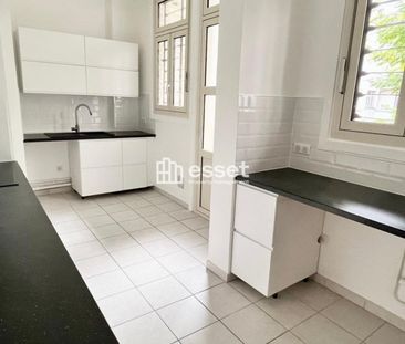 Appartement • Saint James-Général Koenig - Photo 3