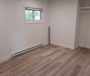 For Lease - 895 Maplewood Drive, Innisfil, Ontario - Photo 5