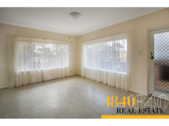 Cute and Cozy! - Photo 1