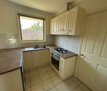 14A Hotham Road, Niddrie VIC 3042 - Townhouse For Rent | Domain - Photo 3