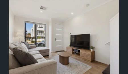 Stylish Modern Townhouse in West Lakes - Photo 2