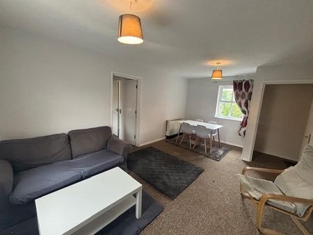 2 bedroom flat to rent - Photo 4