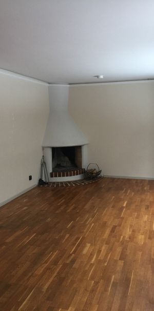 Astrakangatan, Hässelby - Photo 1