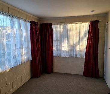 Two Bedroom Front Unit – Heatpump - Photo 1