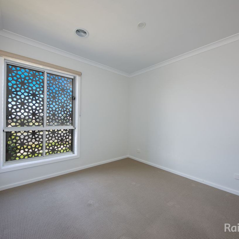 6 Fernside Drive, Diggers Rest, VIC 3427 - Photo 1