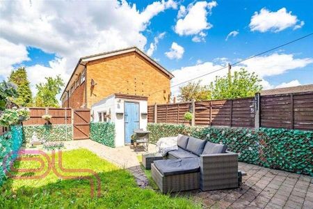 Benen-stock Road, Staines-upon-thames, TW19 - Photo 4