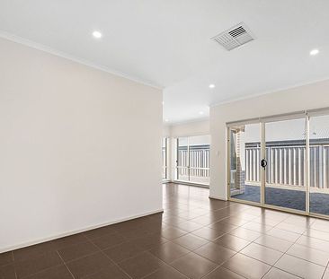 Modern 3-Bedroom Home in Noarlunga Downs - Photo 1