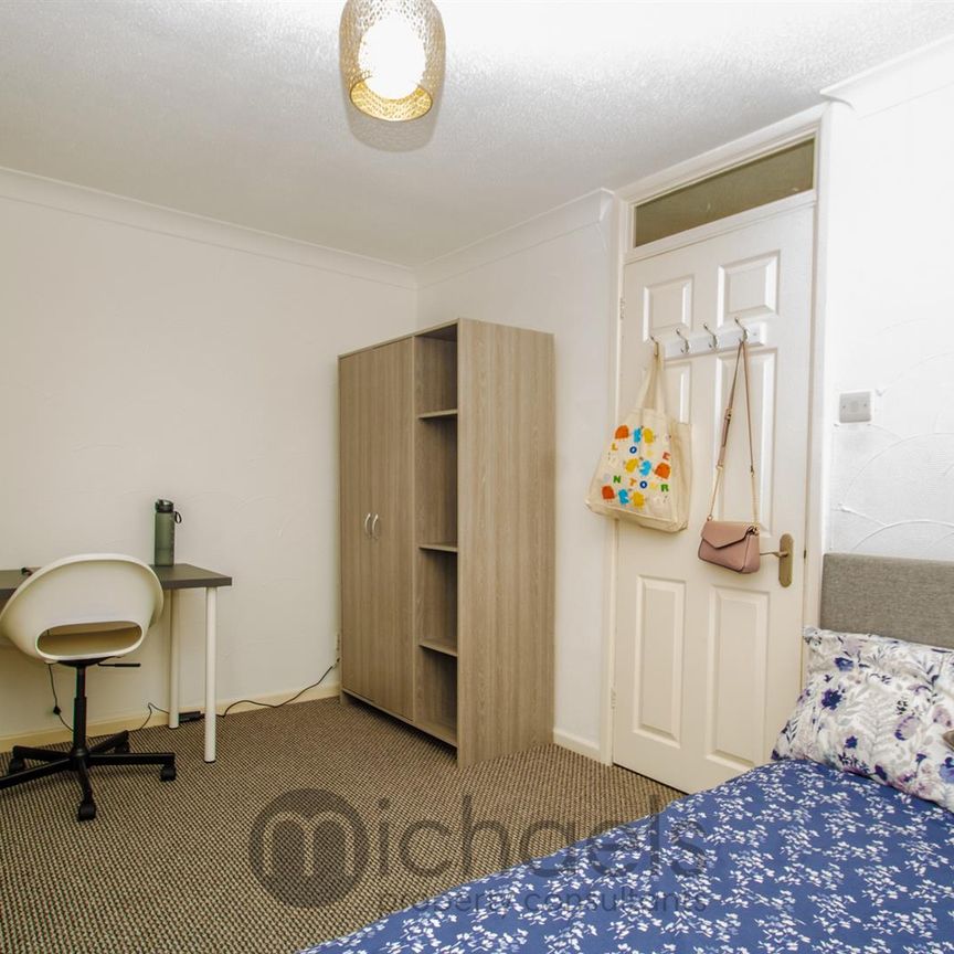 51 Alexandra Drive, Colchester, CO7 9SF - Photo 1