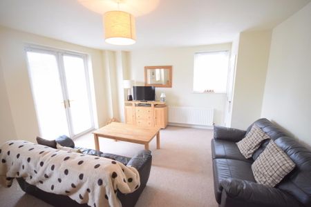 76 Bell Towers, Bell Towers South, Off Ravenhill Road, Belfast, BT7 2HD - Photo 2