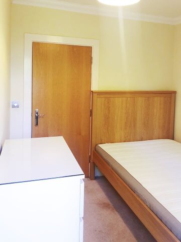 6 Bed Terraced House, Jekyll Close, BS16 - Photo 3