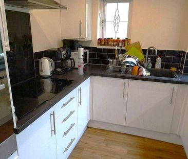 5 bedroom house to rent - Photo 2