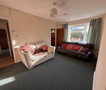 4 bedroom semi-detached house to rent - Photo 5